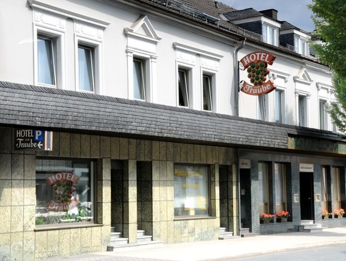 Hotel Zur Traube Velbert Esterno foto